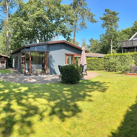 Dubbele Chalet Op Recreatiepark Topparken Op De Veluwe In Beekbergen Met Grote Vrije Tuin En Eigen Parkeerplaats Bagian luar foto